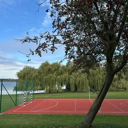 Nad Jeziorem An Apartamento *